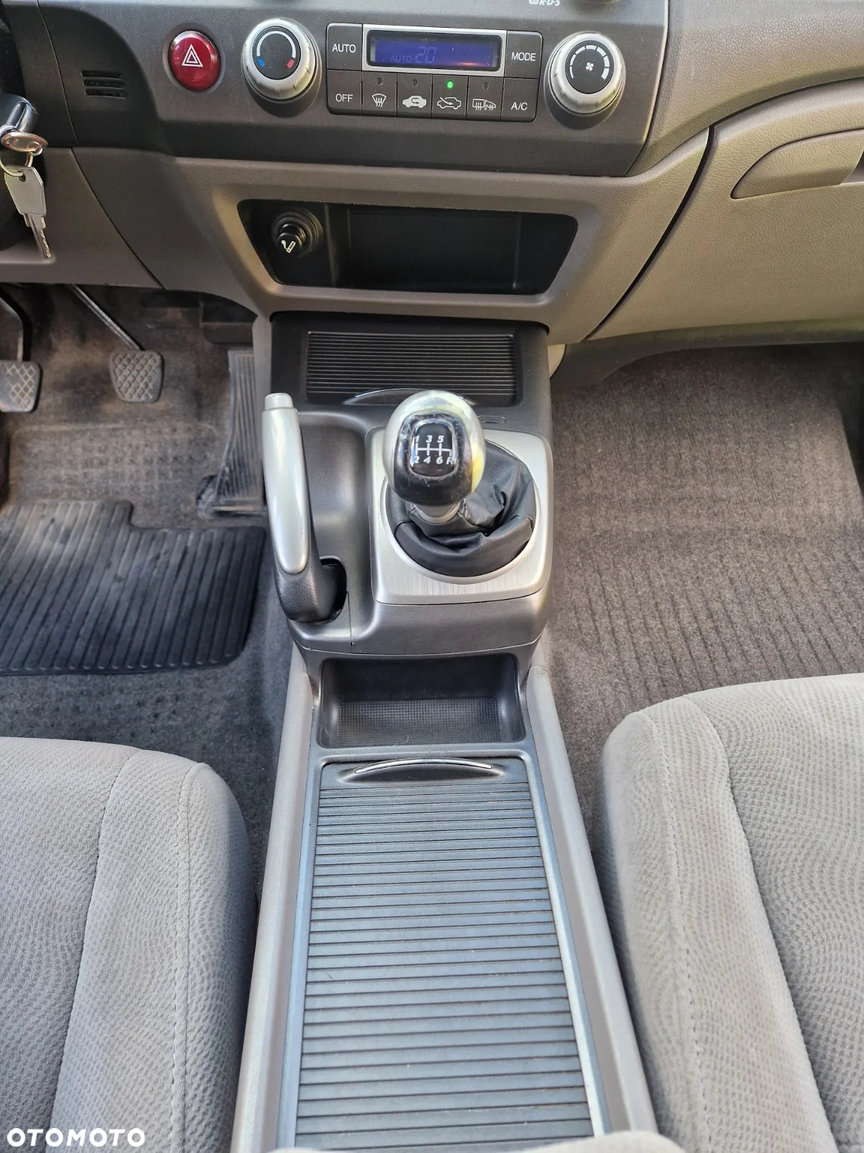 Honda Civic 1.8 Comfort - 14
