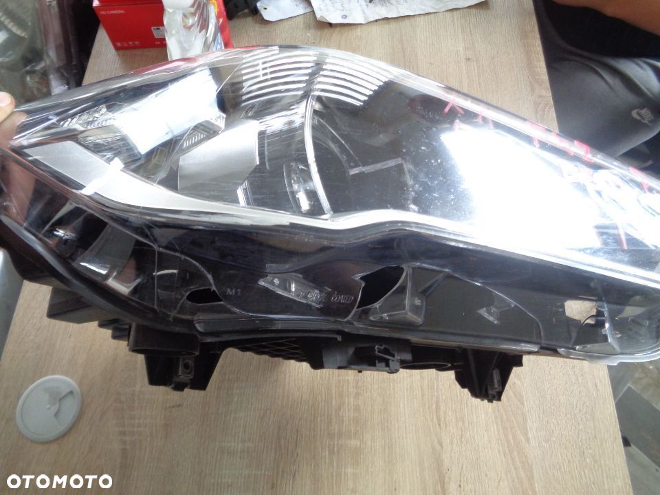 BMW X1 F48 FULL LED LAMPA PRAWA PRZÓD EUROPA - 5