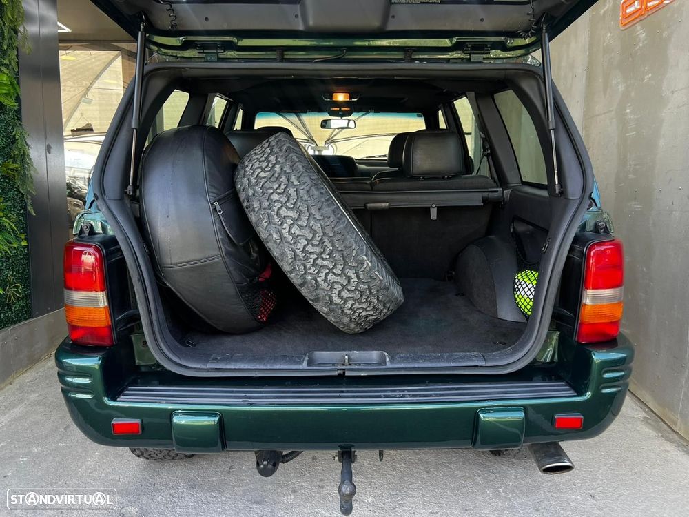 Jeep Grand Cherokee 5.9 LX - 52