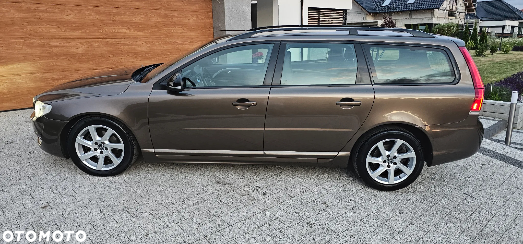 Volvo V70 D4 Geartronic Summum - 28