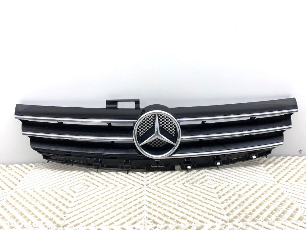 ATRAPA GRILL  MERCEDES-BENZ KLASA A (W169) 2004 - 2012 A 180 CDI (169.007, 169.307) 80 kW [109 KM] - 1