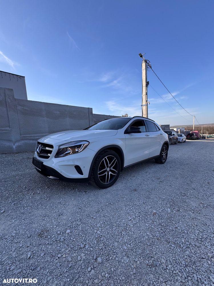 Mercedes-Benz GLA 200 (CDI) d 4Matic 7G-DCT Style - 2