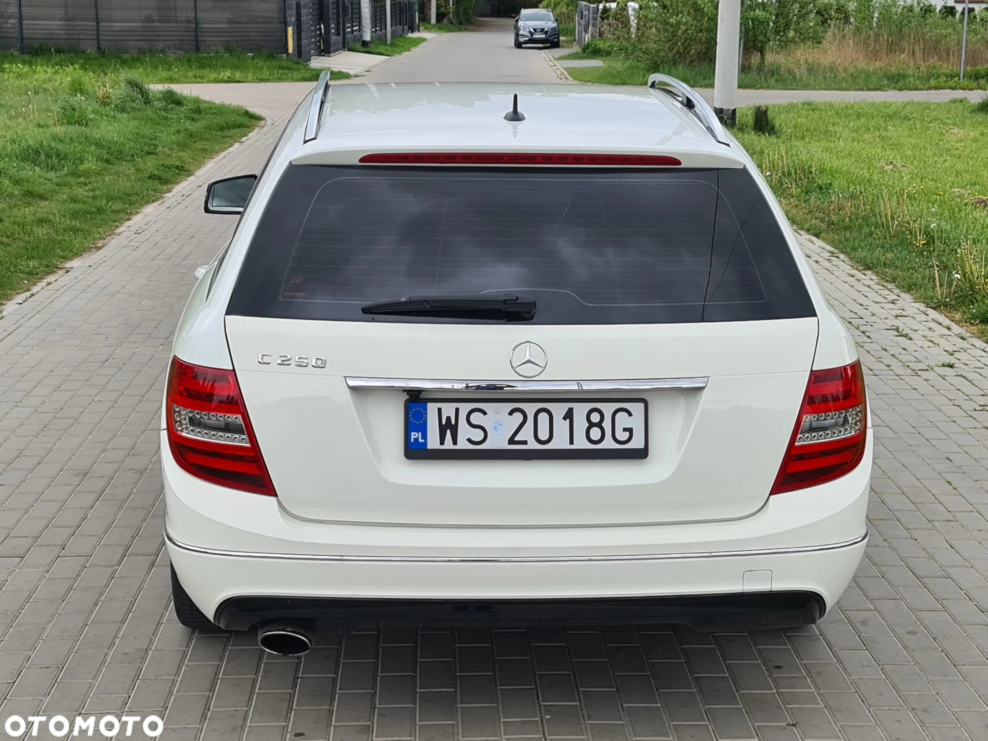 Mercedes-Benz Klasa C 250 CDI BlueEff Avantgarde - 21