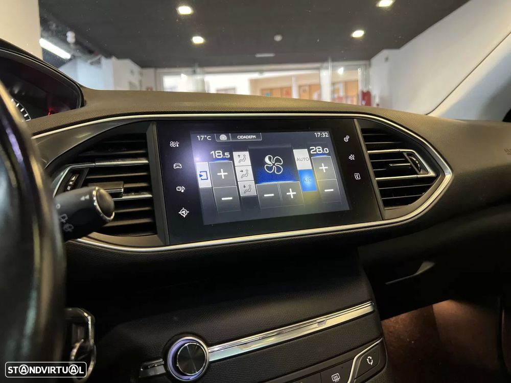 Peugeot 308 SW 1.6 BlueHDi Allure J17 - 24