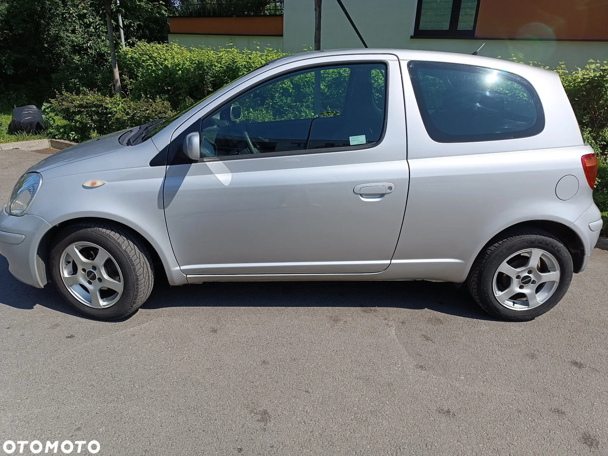 Toyota Yaris - 12