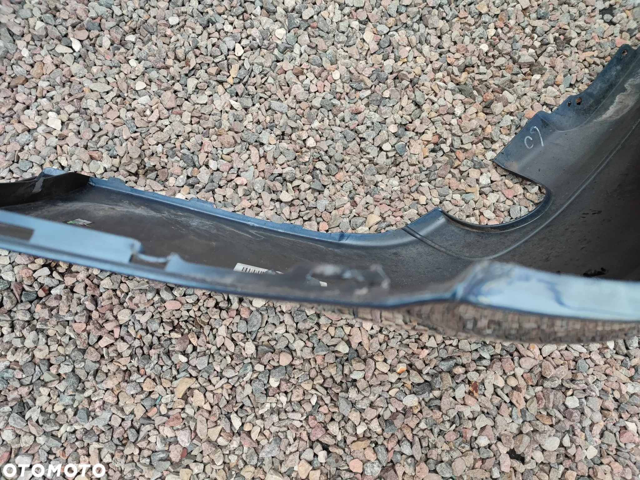 BMW F11 / F11N ORYGINALNY ZDERZAK TYŁ POD: PDC ( CZUJNIKI PARKOWANIA ORAZ WYDECH 535D ) O NR. 7 254 919 / 7 237 303 OEM W KOLORZE TIEFSEEBLAU METALLIC A76 - 15