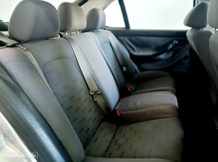 SEAT Leon 1.4 16V Confort - 13