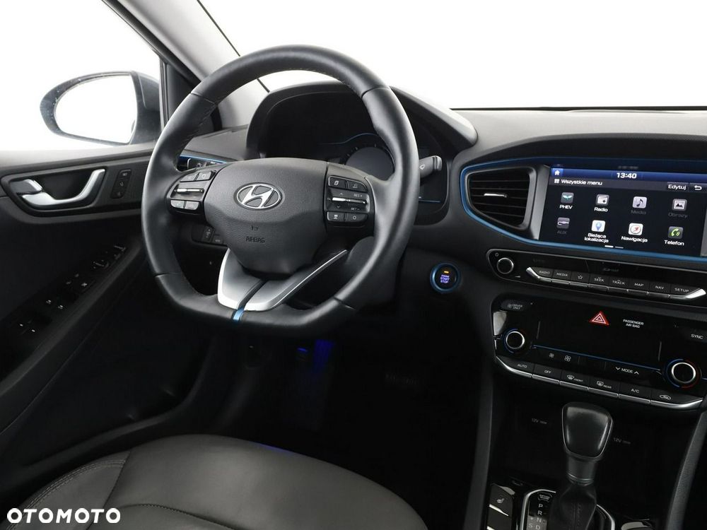 Hyundai IONIQ - 17