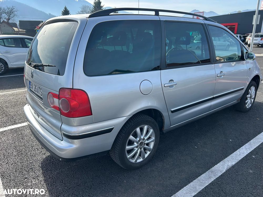 Volkswagen Sharan 1.9 TDI Exclusive Edition - 2