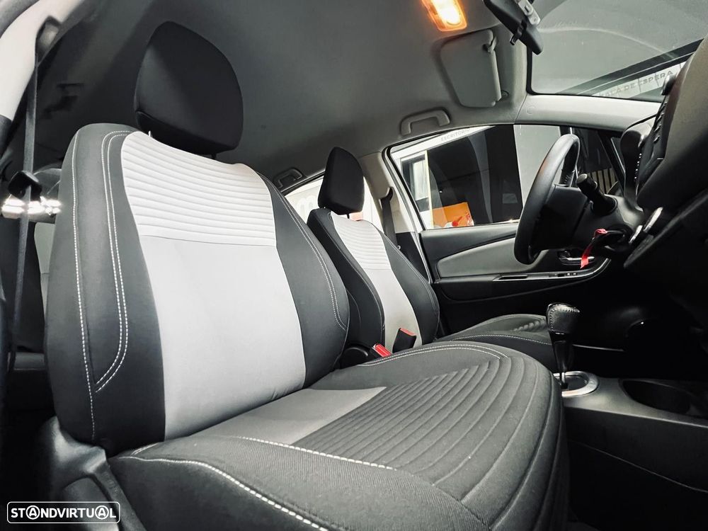 Toyota Yaris 1.5 HSD Comfort - 37