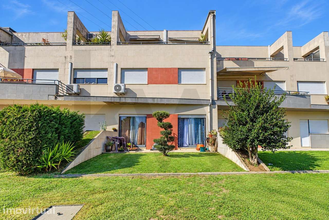 Apartamento T2+1 Renovado com terraço, jardim e garagem | Barcelos - Grande imagem: 2/30