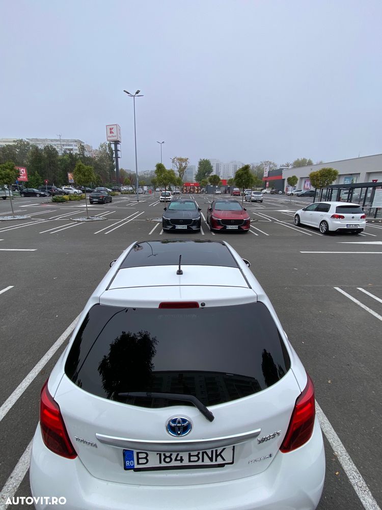 TOYOTA Yaris 2015 — imagine 2