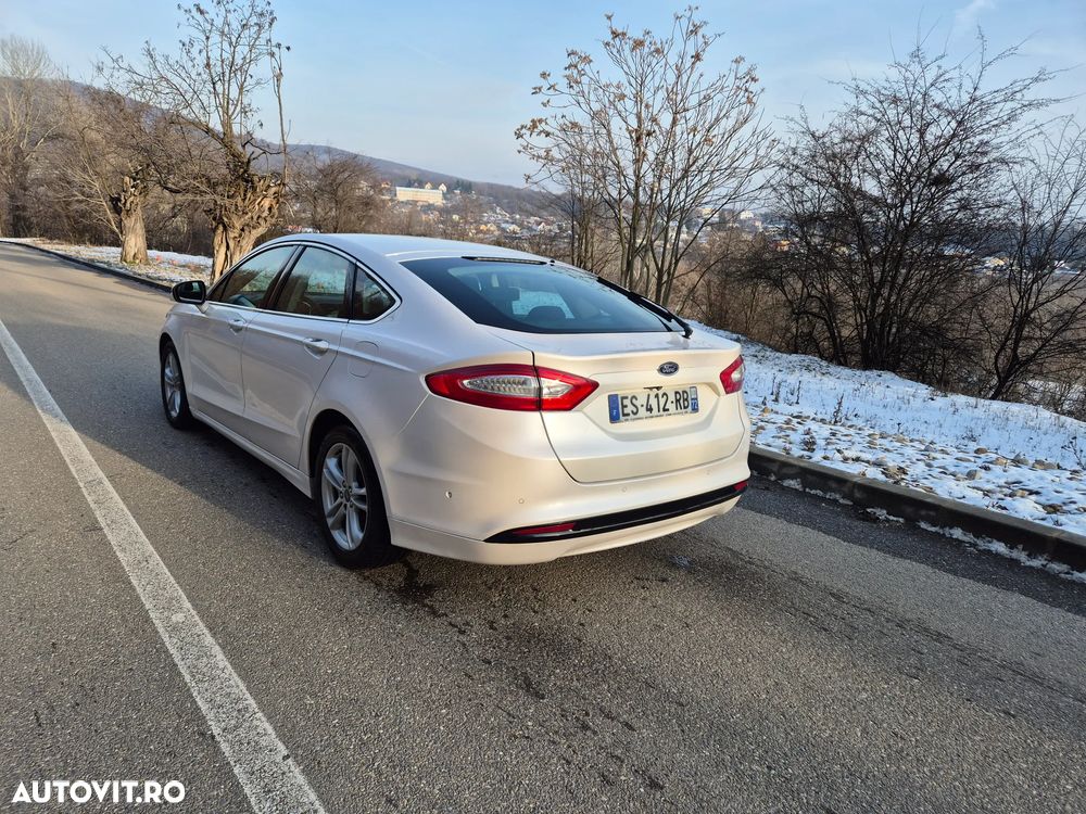 Ford Mondeo 2.0 TDCI Start-Stopp PowerShift-Aut Business Edition - 4