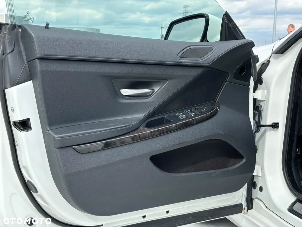 BMW Seria 6 640i Gran Coupe - 13