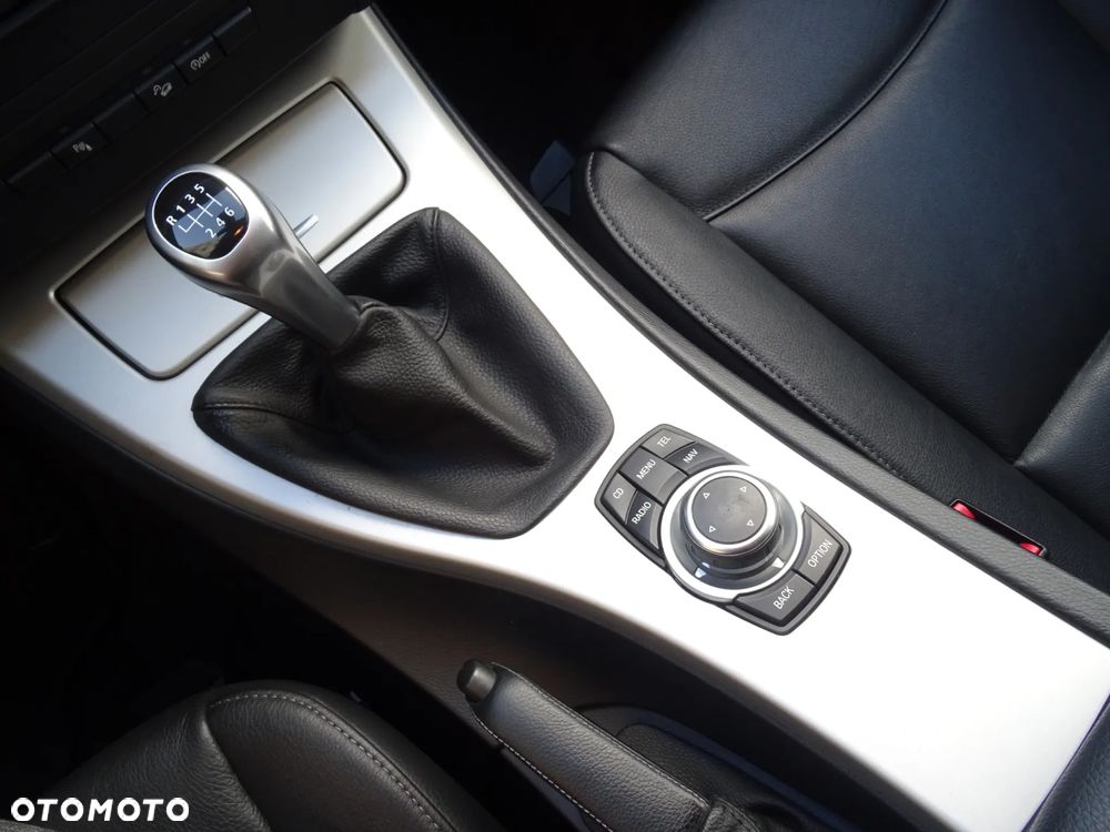 BMW Seria 3 320d xDrive DPF Touring Edition Fleet Lifestyle - 13