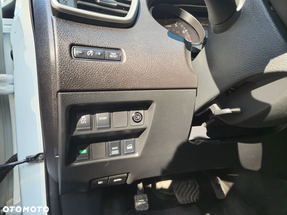 Nissan Rogue - 19