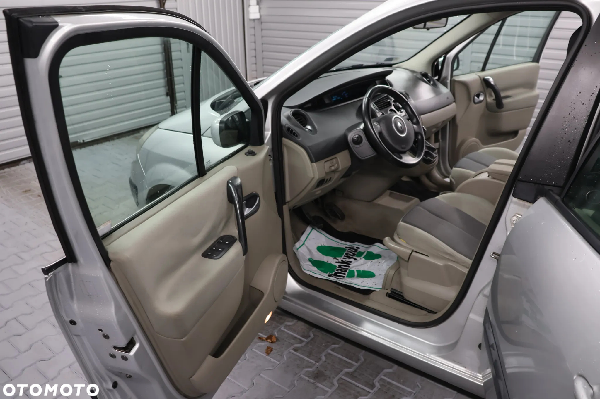 Renault Scenic 1.9 dCi Emotion - 7
