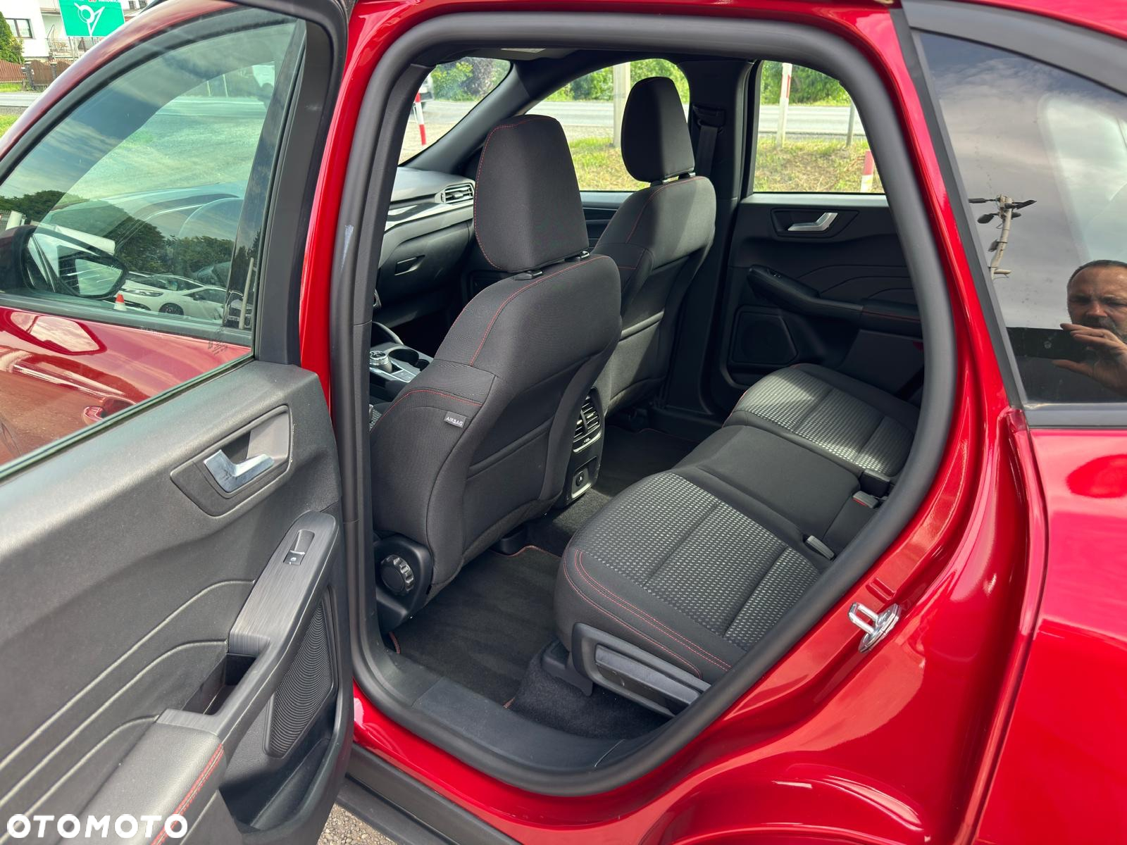 Ford Kuga 2.5 FHEV FWD ST-Line - 10