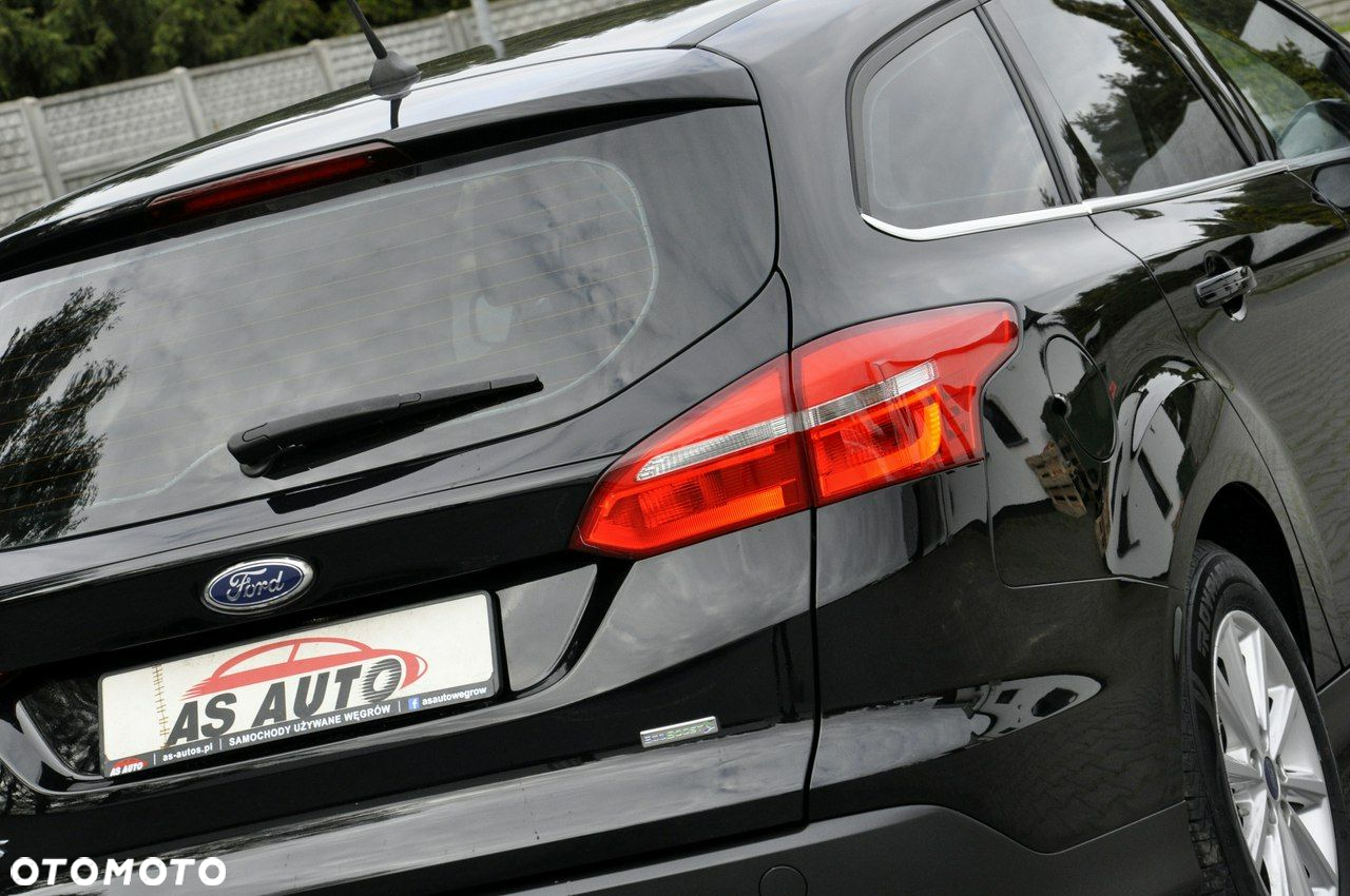 Ford Focus Turnier 1.5 EcoBoost Start-Stopp-System TITANIUM - 28