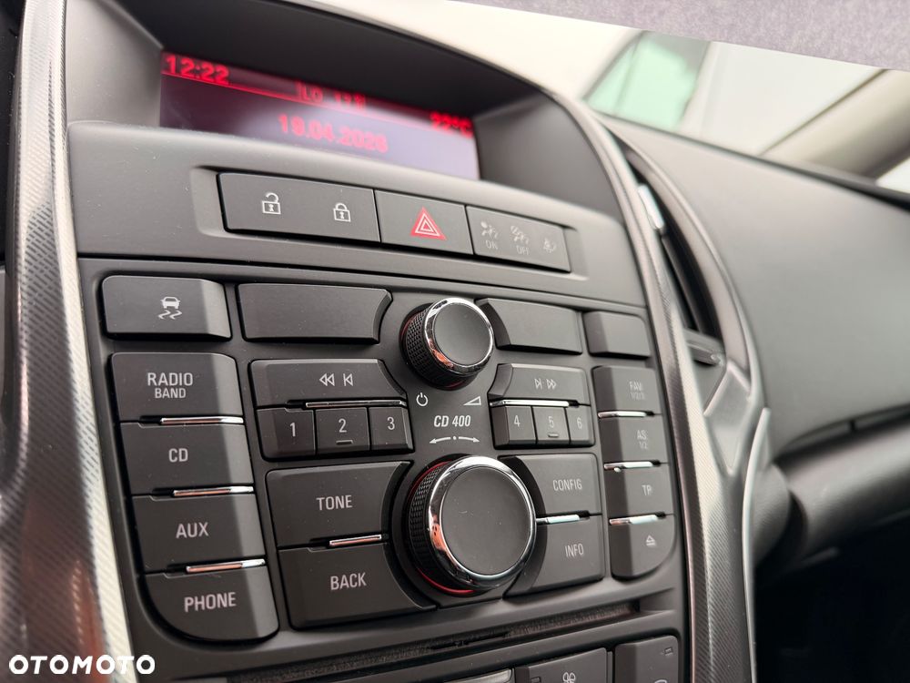 Opel Astra 2.0 CDTI DPF Innovation - 29