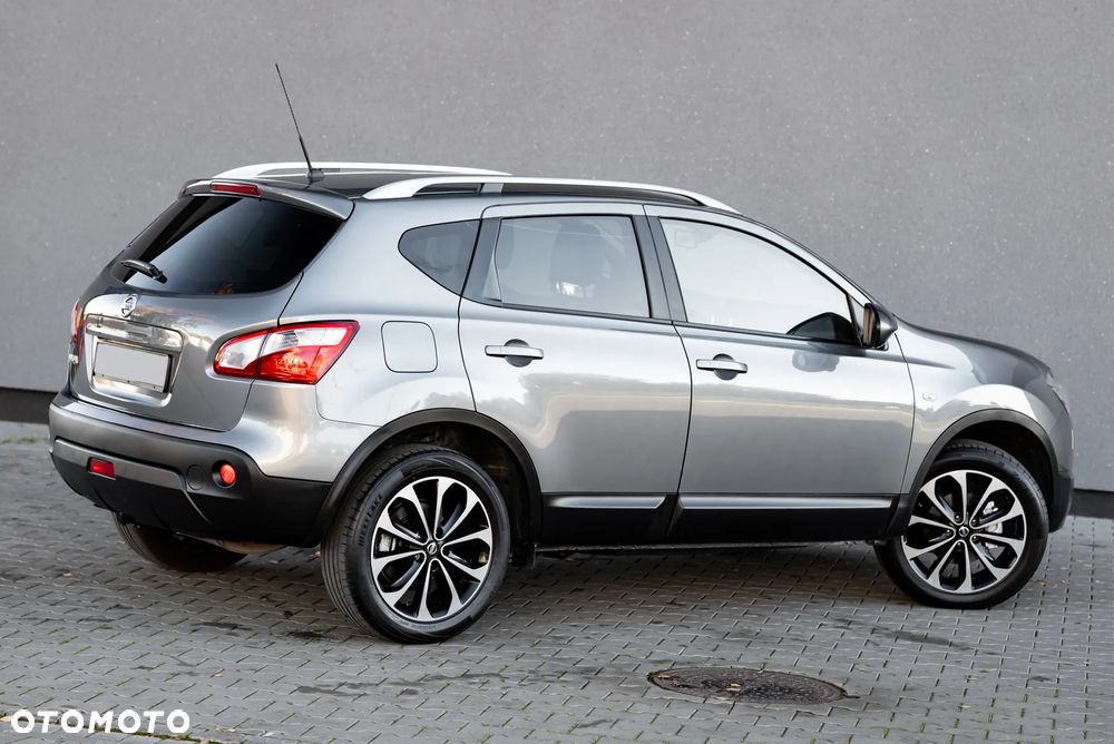 Nissan Qashqai+2 - 17