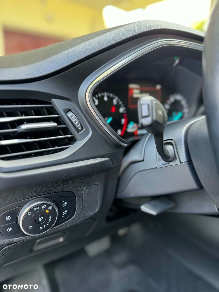 Ford Focus 1.5 EcoBoost Active X - 10