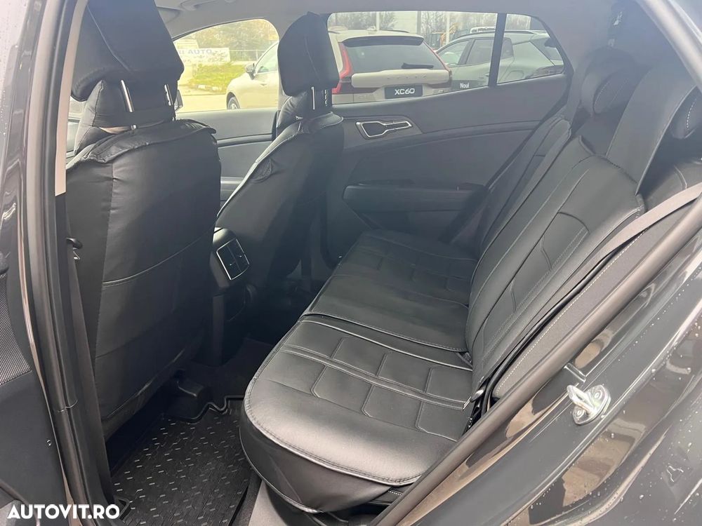 Kia Sportage 1.6 T-GDI 6MT 4x2 Urban - 13