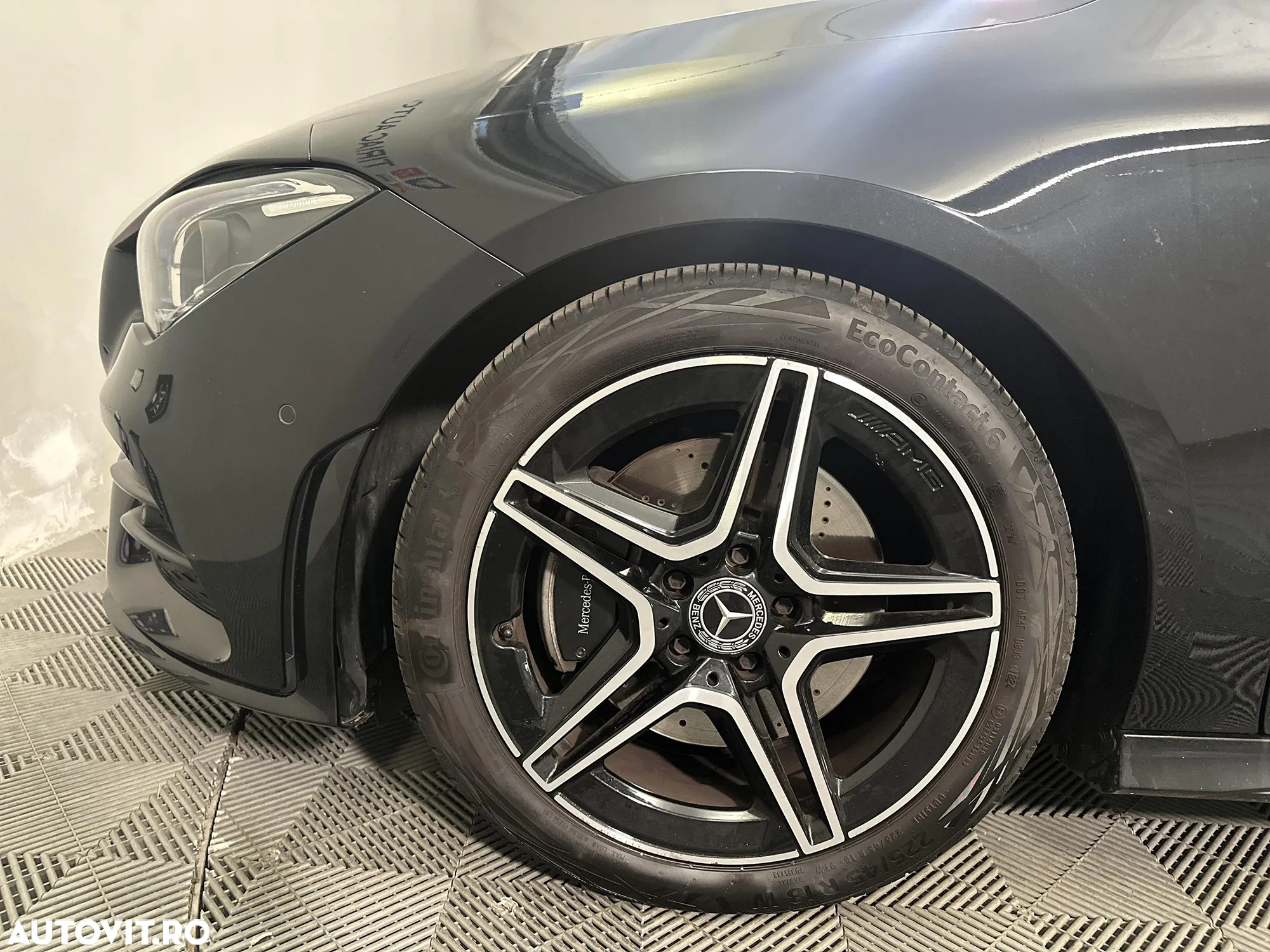 Mercedes-Benz CLA 200 7G-DCT AMG Line - 12
