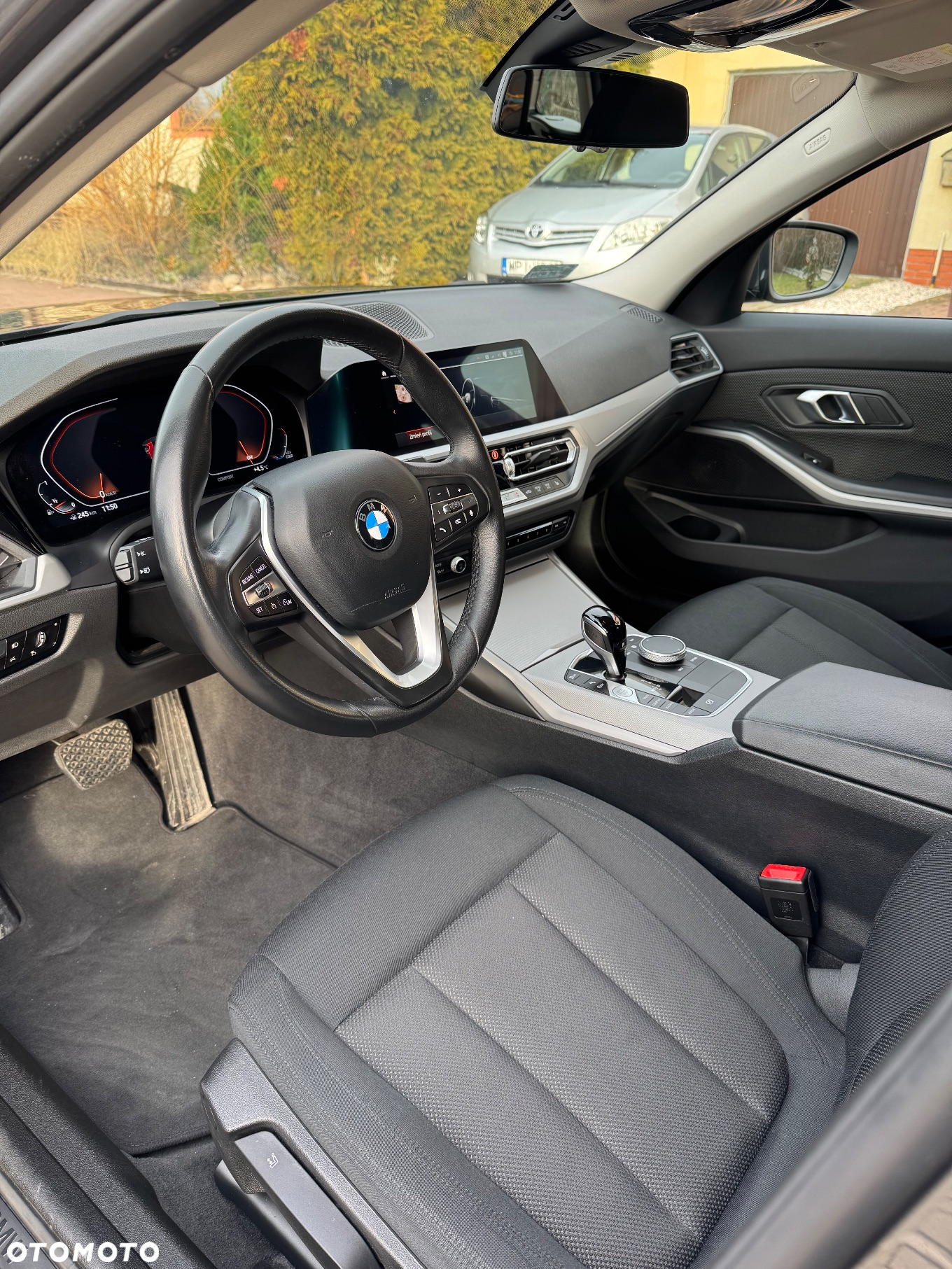 BMW Seria 3 318i - 9