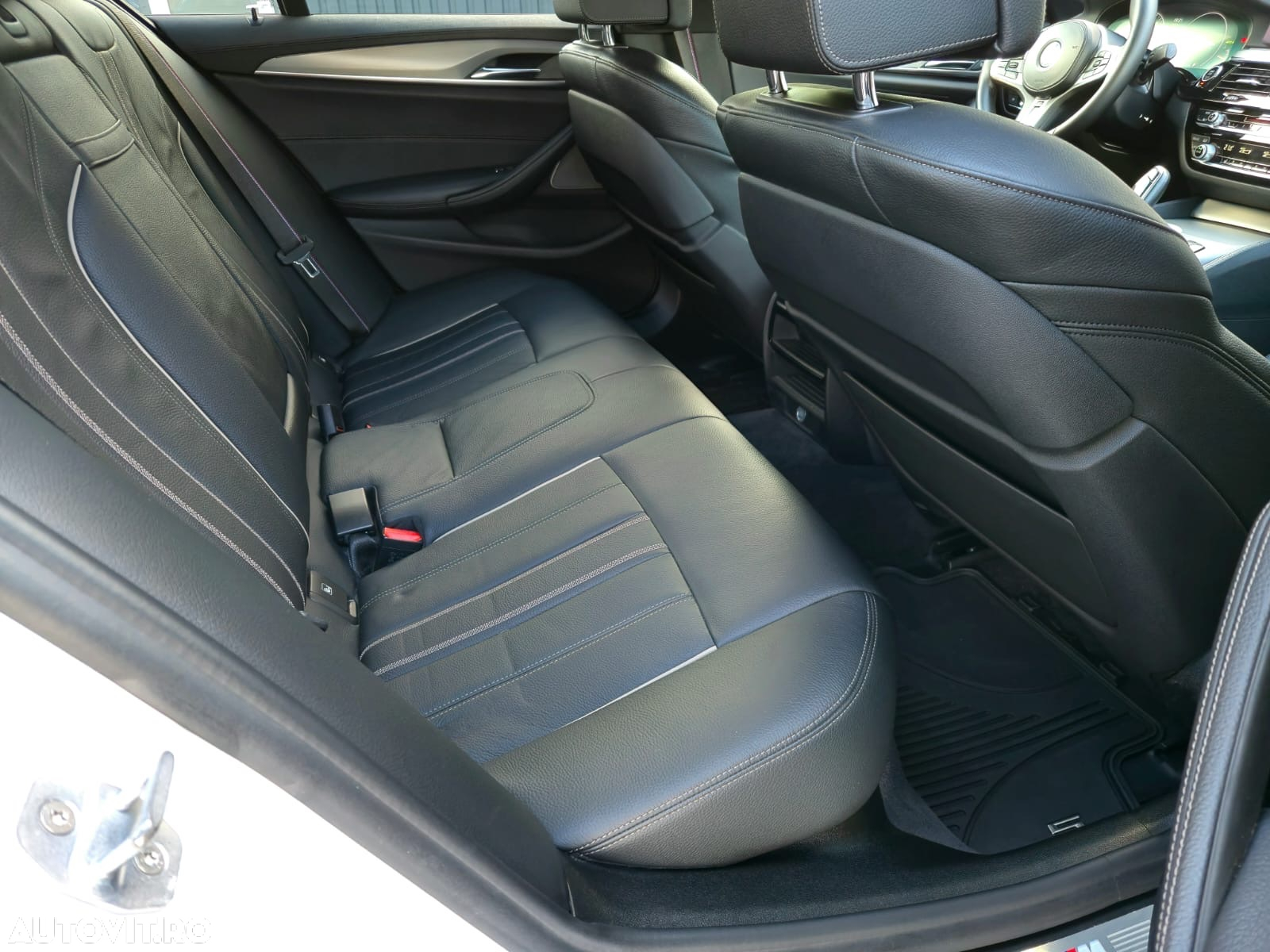 BMW Seria 5 540d xDrive AT - 16