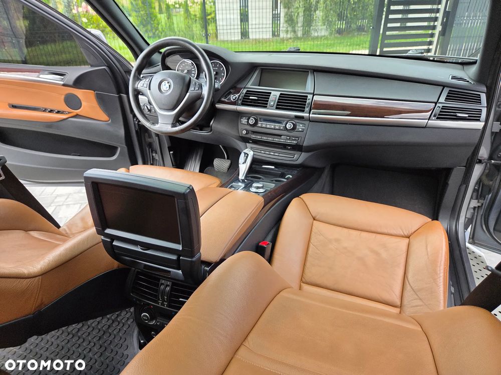 BMW X5 xDrive48i - 37