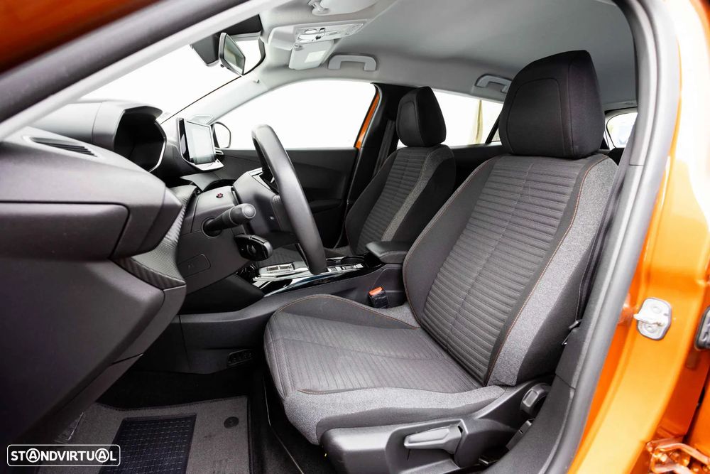 Peugeot e-2008 50 kWh Active Pack - 28