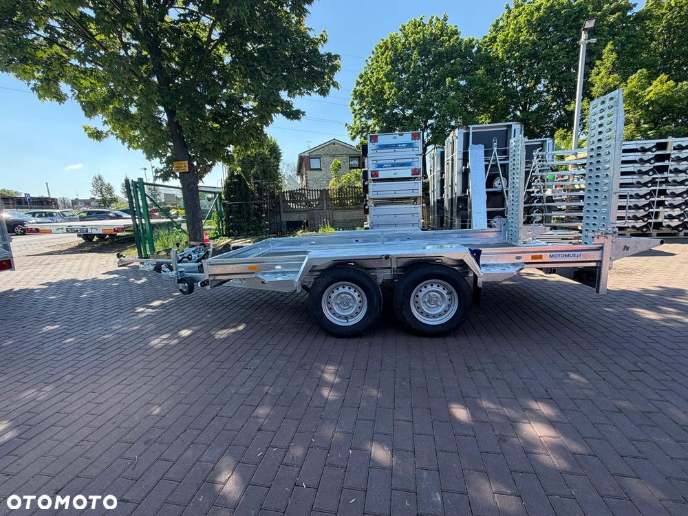 Niewiadów Przyczepa do przewozu sprzętu budowlanego Niewiadów K3535 Najazdy 355x185 cm 2 osie DMC 3500kg pod minikoparke walec dostawa pod dom - 3