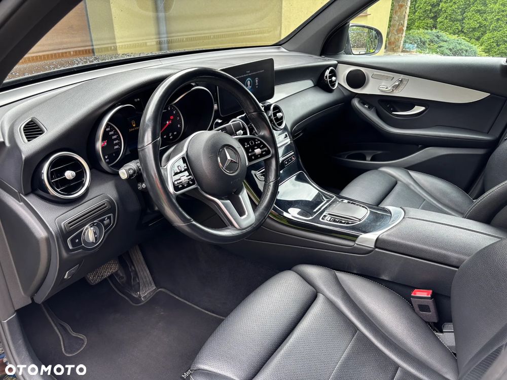Mercedes-Benz GLC - 22