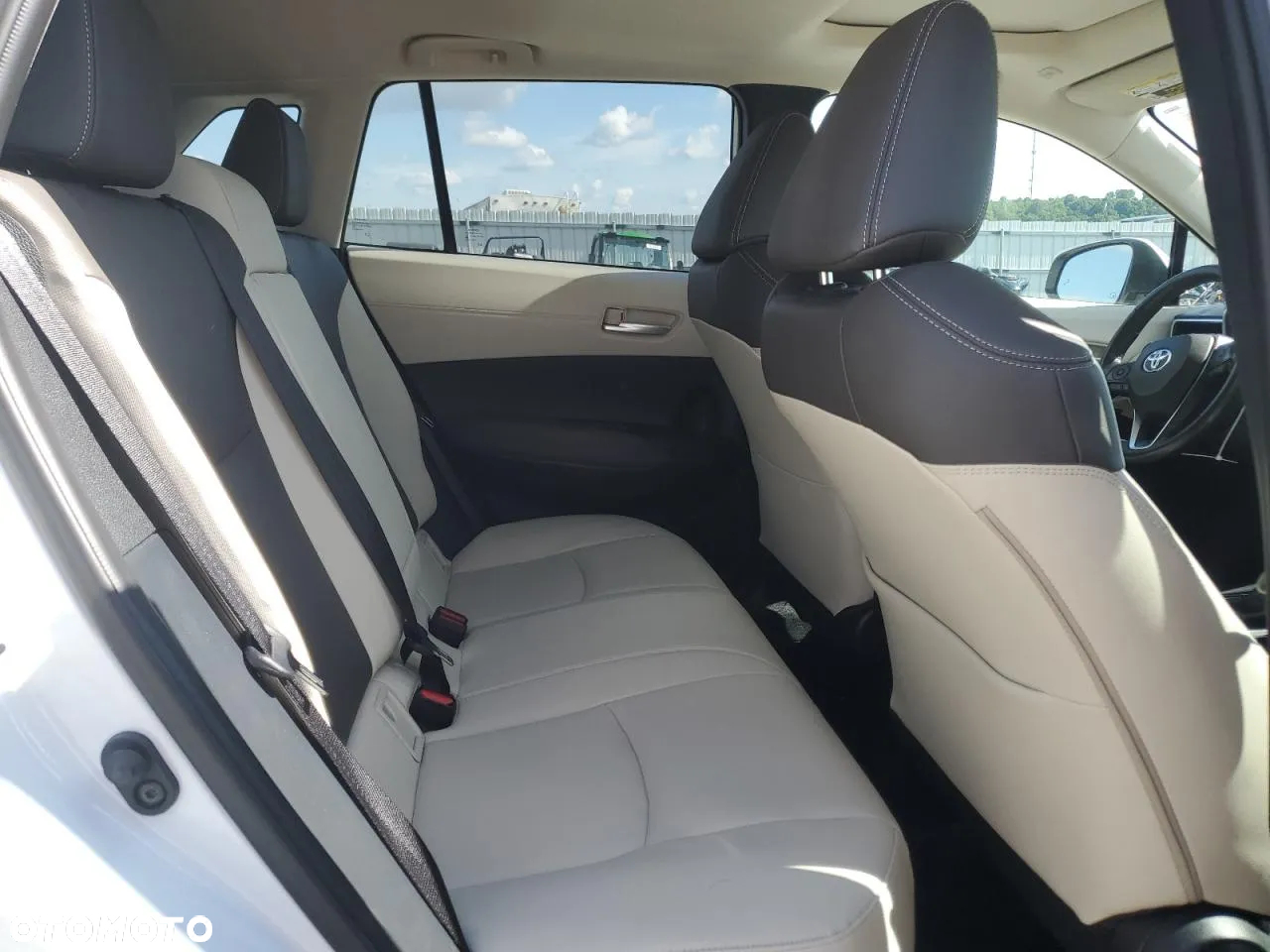Toyota Corolla Cross - 10