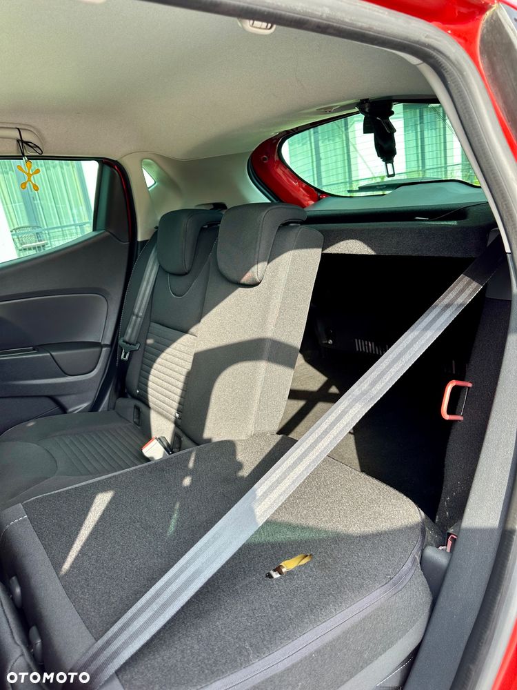 Renault Clio 1.2 16V Limited - 31