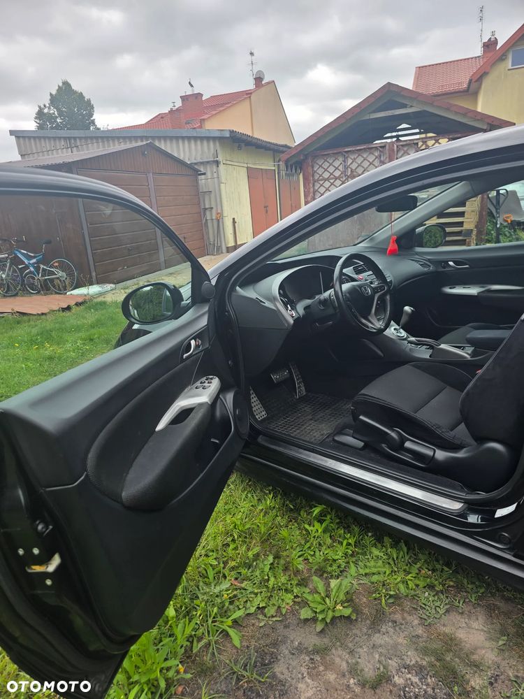Honda Civic 1.8i-VTEC i-SHIFT Type S - 9