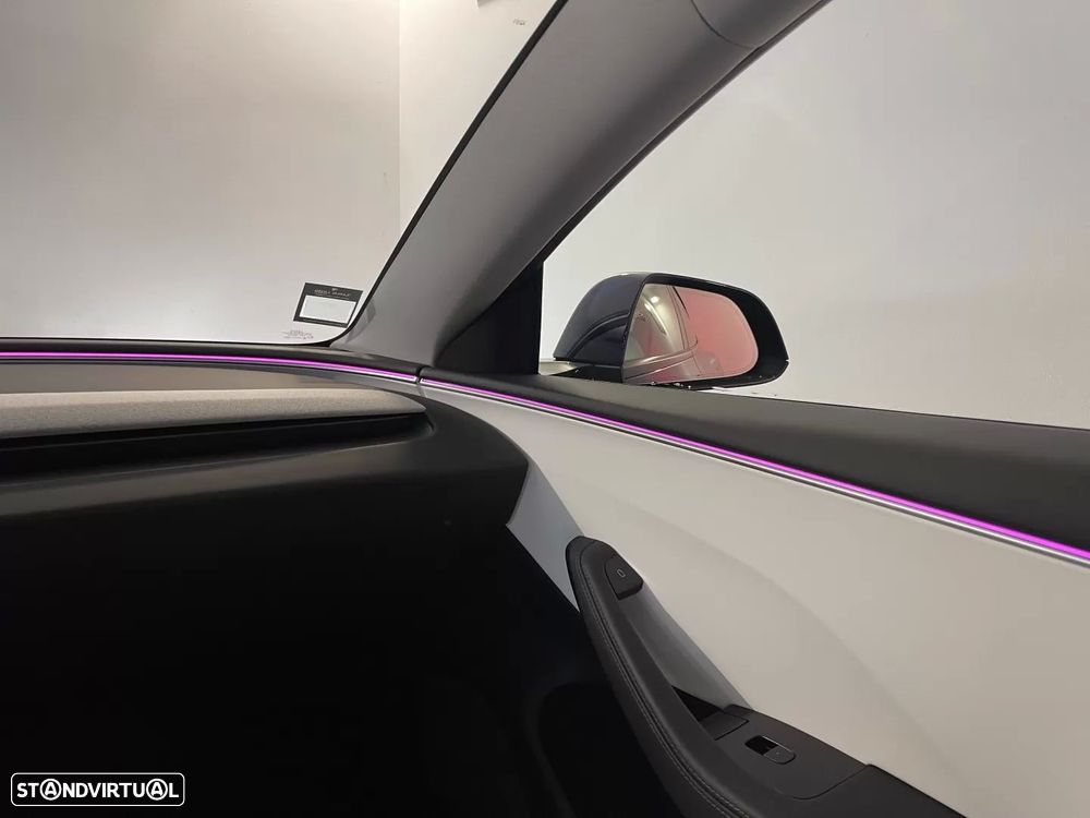 Tesla Model 3 RWD - 47