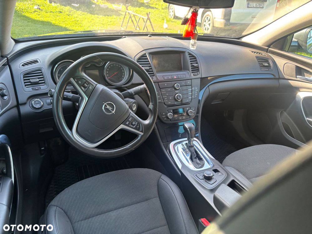 Opel Insignia - 8