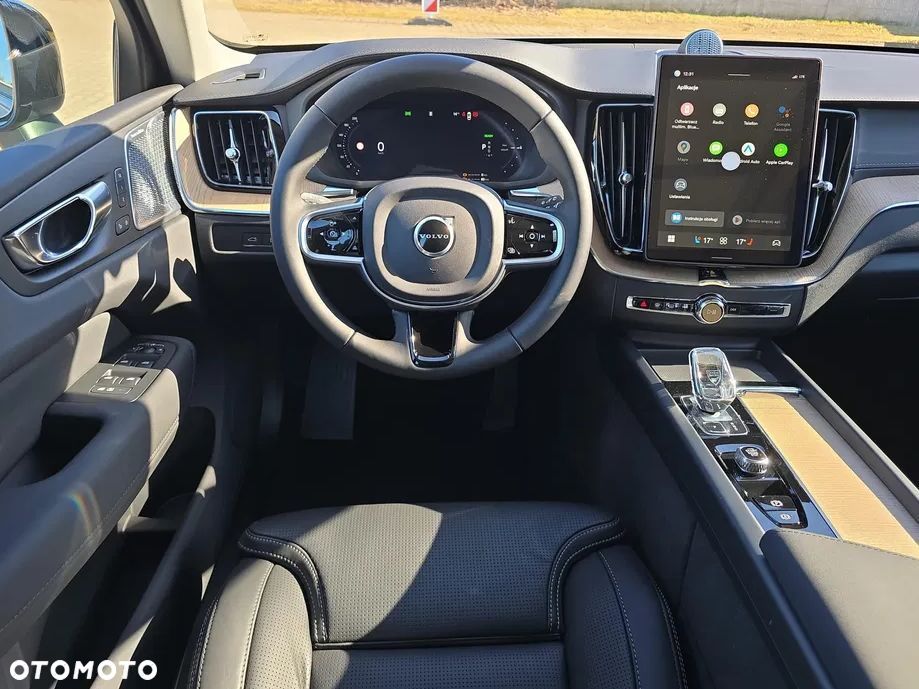 Volvo XC 60 T6 Plug-In Hybrid AWD Ultra Dark - 14