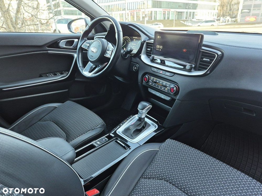 Kia Ceed 1.6 GDI PHEV L Business Line DCT - 20