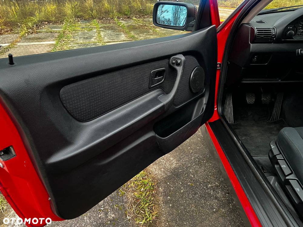 BMW Seria 3 316i - 30