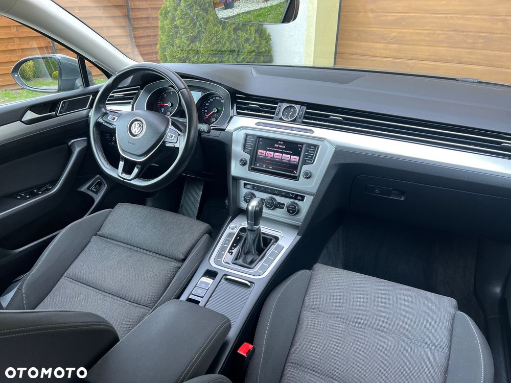 Volkswagen Passat - 5