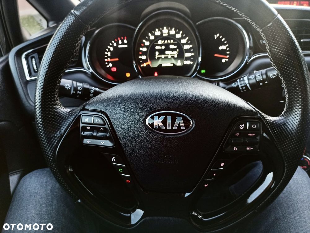 Kia Ceed 1.6 CRDi GT Line - 17