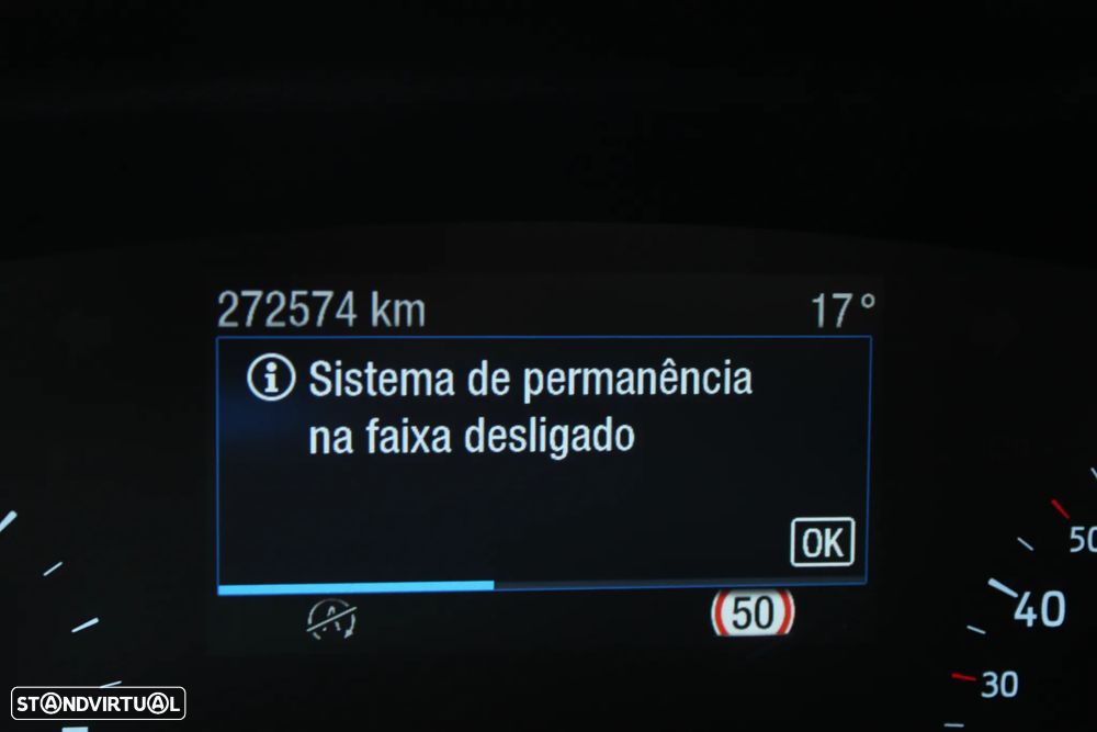 Ford Focus SW 1.5 TDCi EcoBlue Active - 19