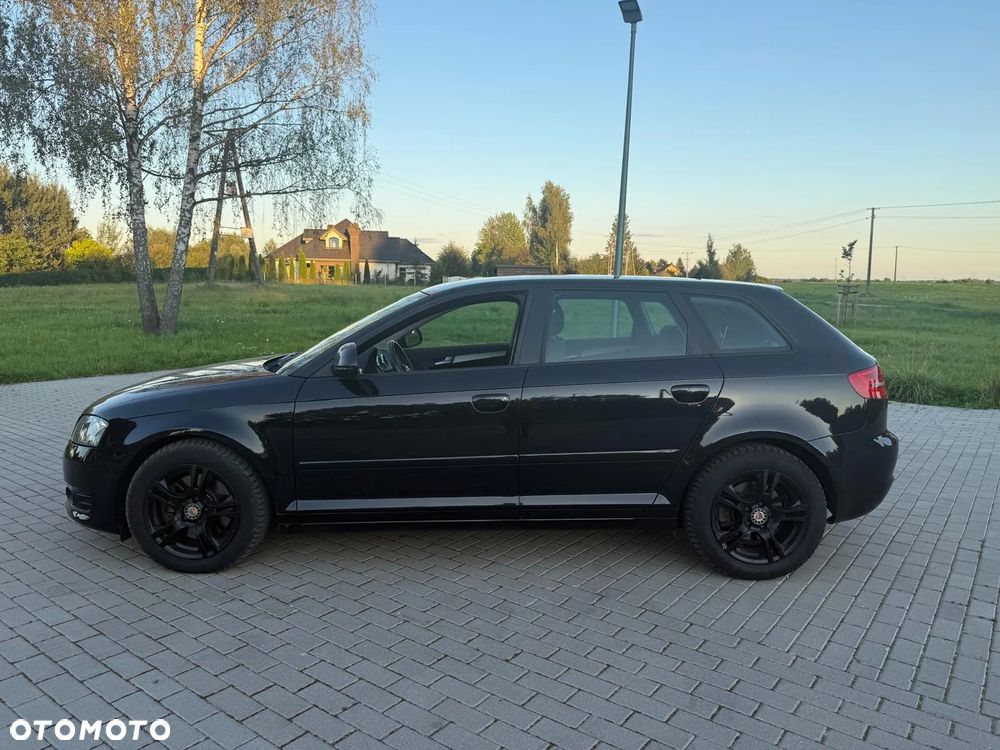 Audi A3 Sportback 2.0 TDI DPF Quattro Attraction - 5