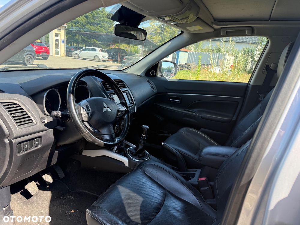 Mitsubishi ASX - 8