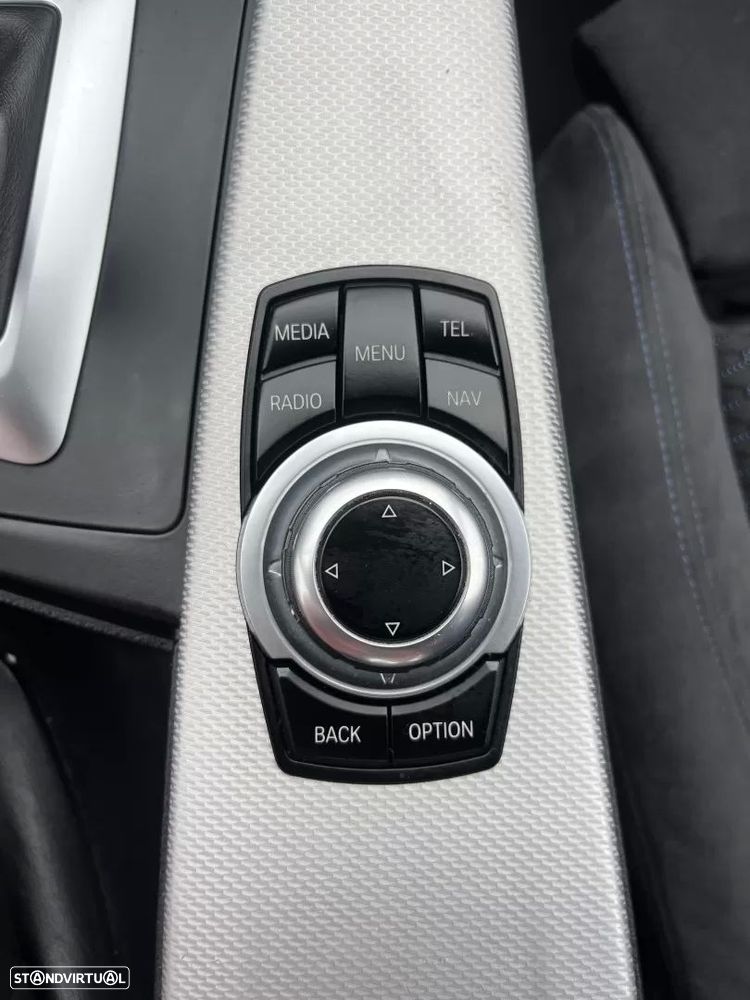 BMW 320 i Pack M Auto - 47