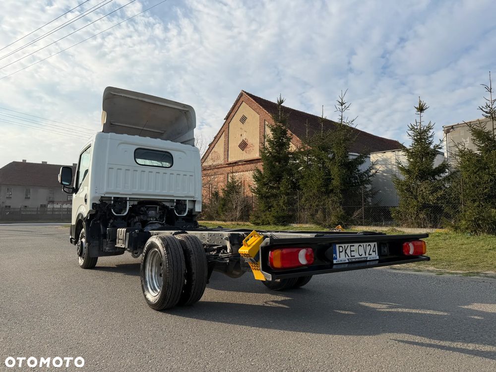 Nissan NT400 * CABSTAR * 2.5 / 125KM * Rama do zabudowy * Rozstaw osi: 3.7m * - 12