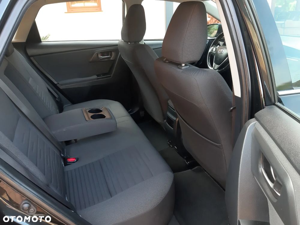Toyota Auris - 27